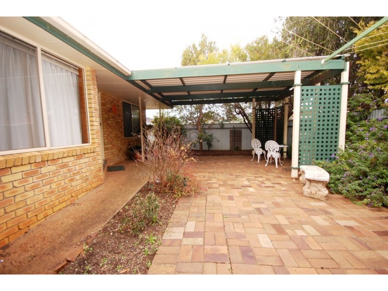 3a Dowell Place, Griffith NSW 2680