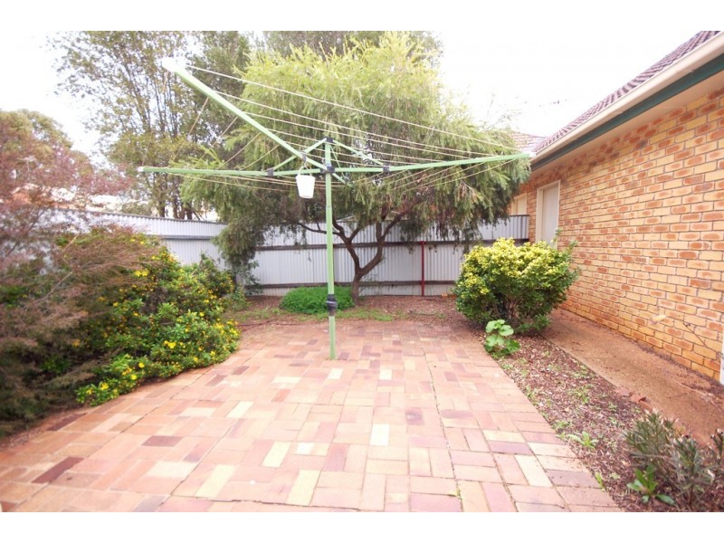 3a Dowell Place, Griffith NSW 2680
