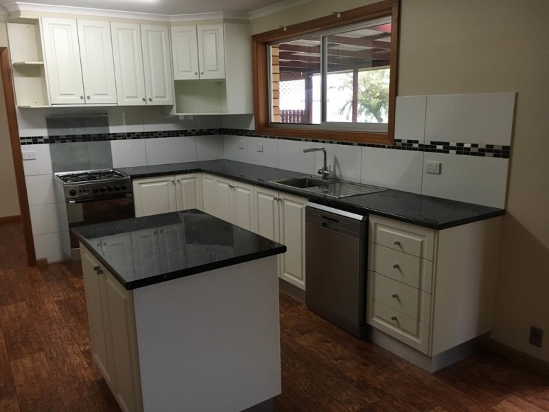 30 Napier Street, Goolgowi NSW 2652