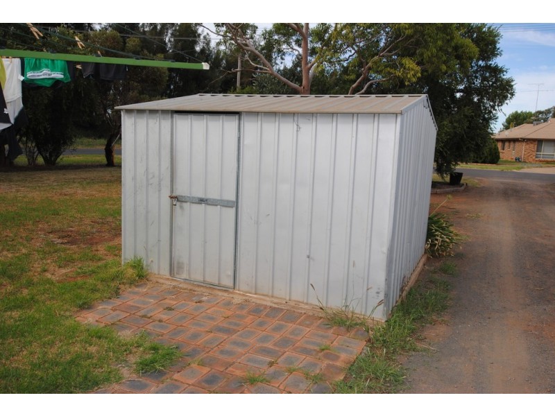 73 Wilga Street, Hanwood NSW 2680