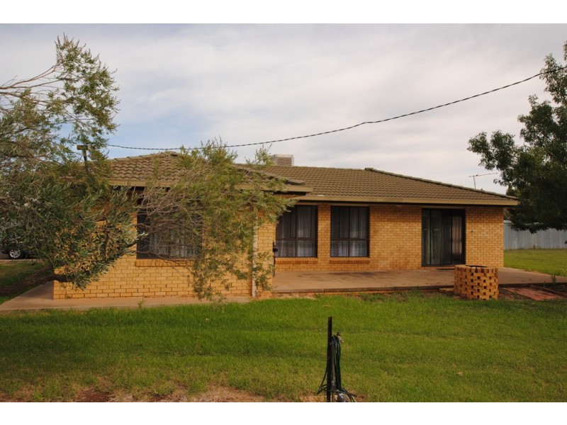 73 Wilga Street, Hanwood NSW 2680