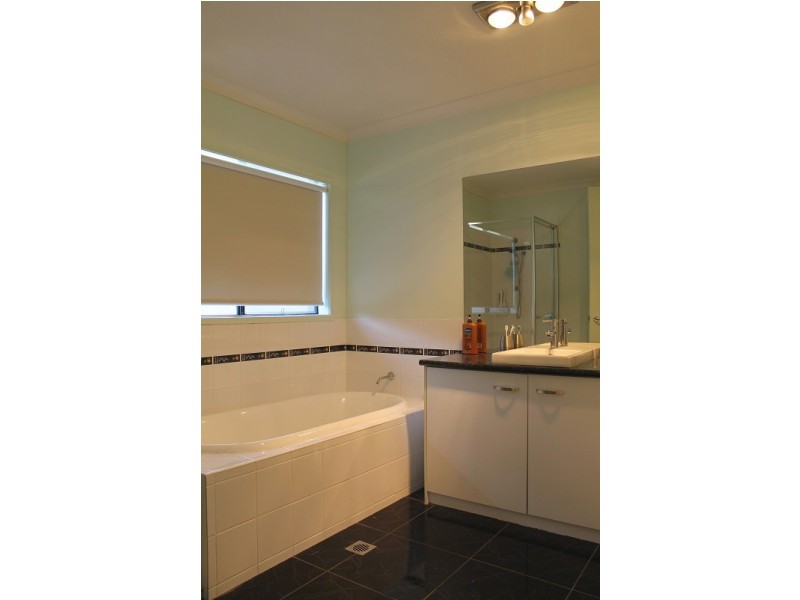 15 Calabria, Griffith NSW 2680