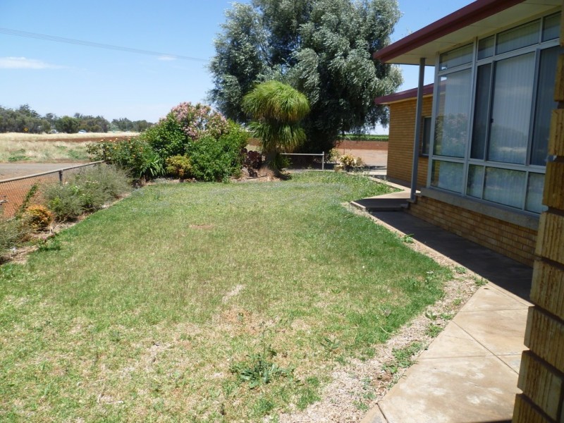 1684 Rankins Springs Road, Griffith NSW 2680