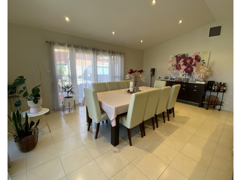 10 Nicholls Street, Griffith NSW 2680