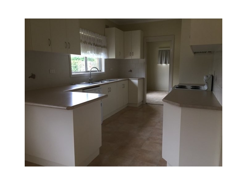 87 McNabb Crescent, Griffith NSW 2680