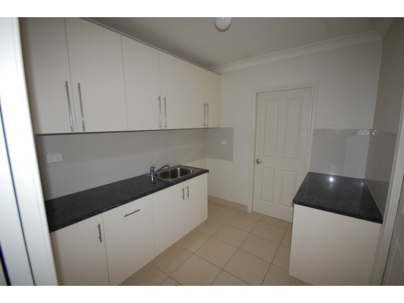 10 Nicholls Street, Griffith NSW 2680