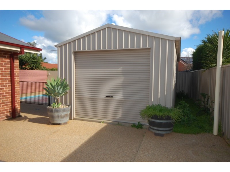10 Nicholls Street, Griffith NSW 2680