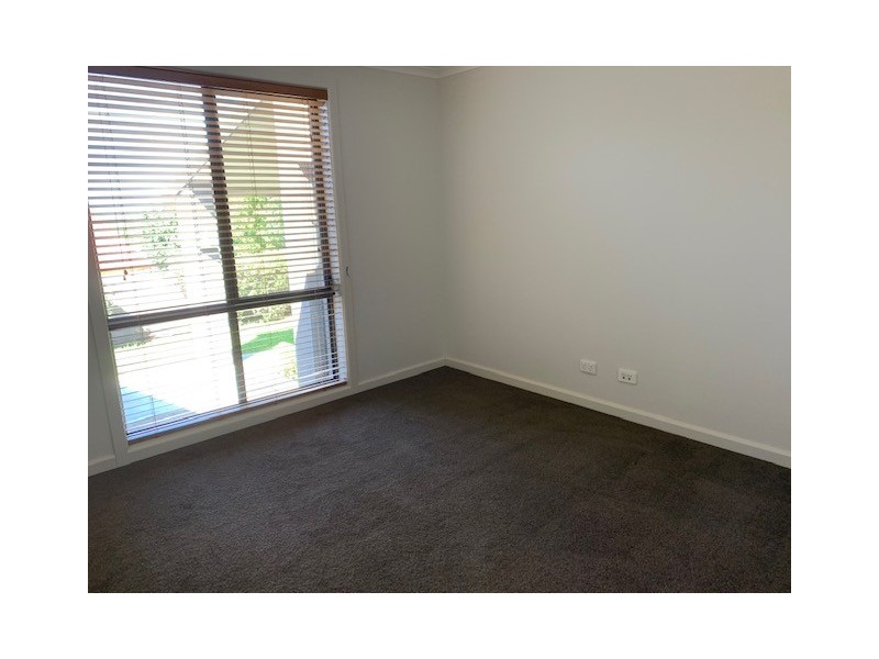 4 Harnett Place, Griffith NSW 2680