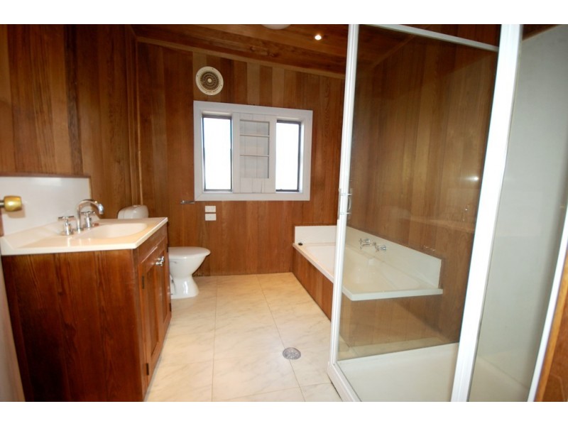 1197 Collins road, Griffith NSW 2680