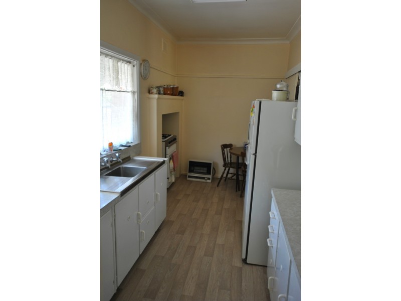 32 Curtin Street, Griffith NSW 2680