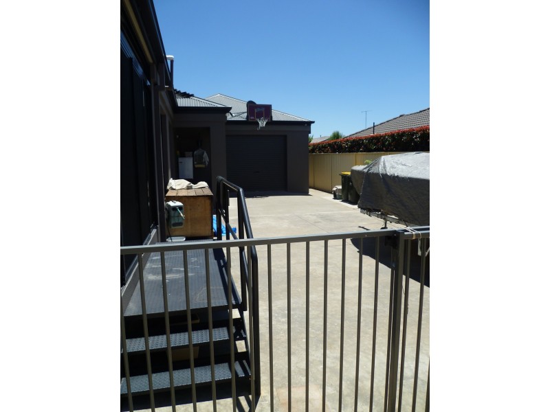13 Hardwick, Griffith NSW 2680