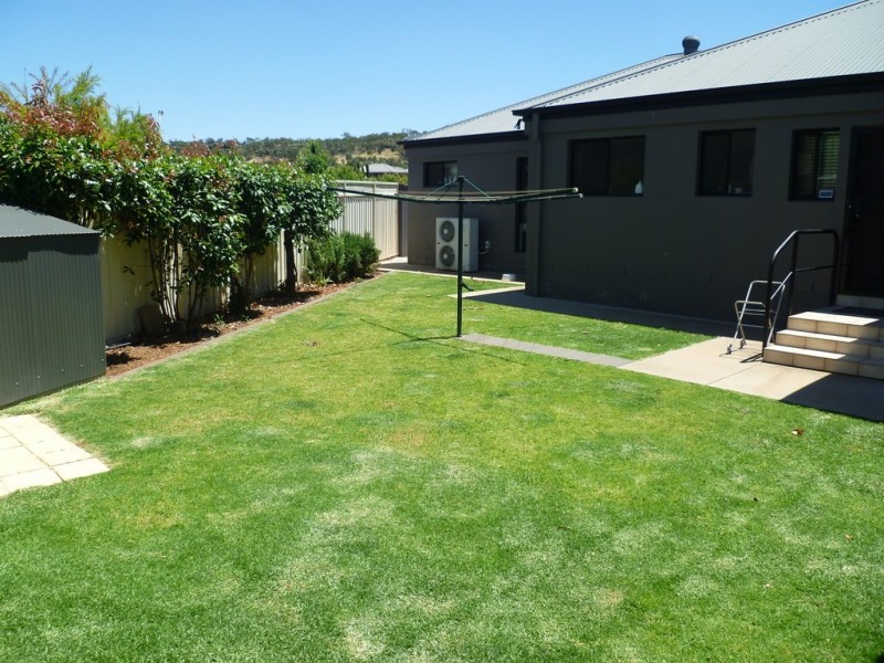 13 Hardwick, Griffith NSW 2680