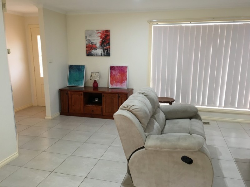 2/3 Worfolk Place, Griffith NSW 2680