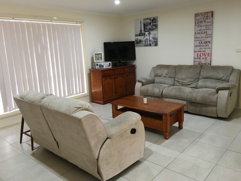 2/3 Worfolk Place, Griffith NSW 2680