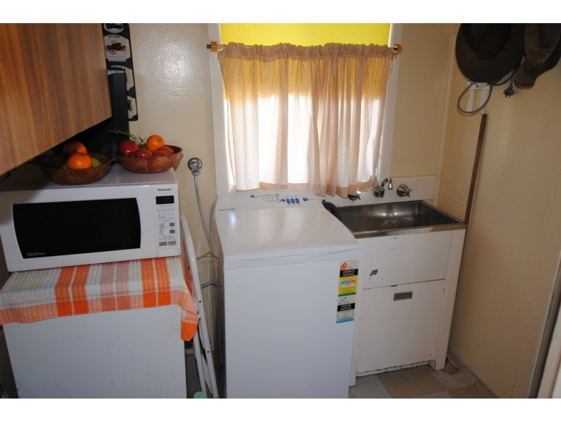 32 Curtain Street, Griffith NSW 2680