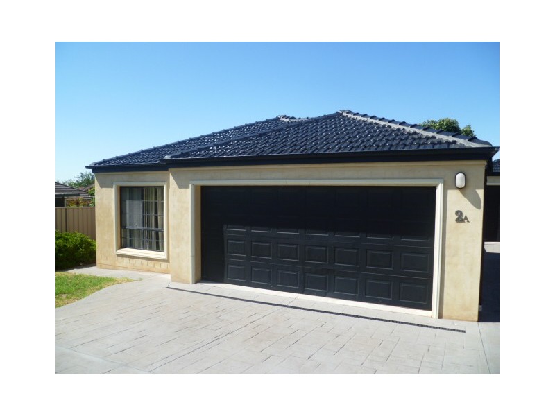2A Worfolk Place, Griffith NSW 2680