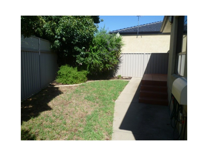 2A Worfolk Place, Griffith NSW 2680