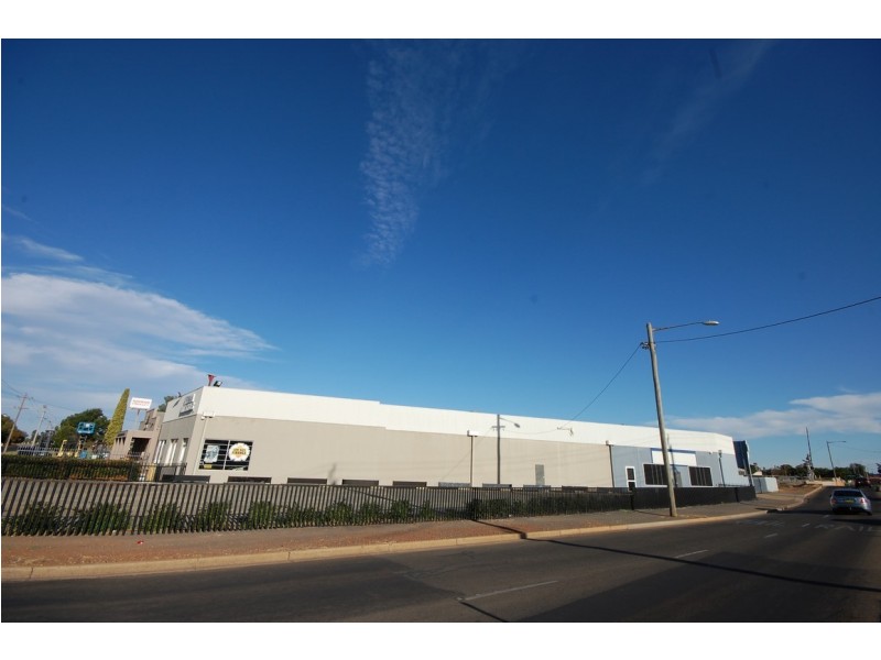 188 Wakaden Street, Griffith NSW 2680