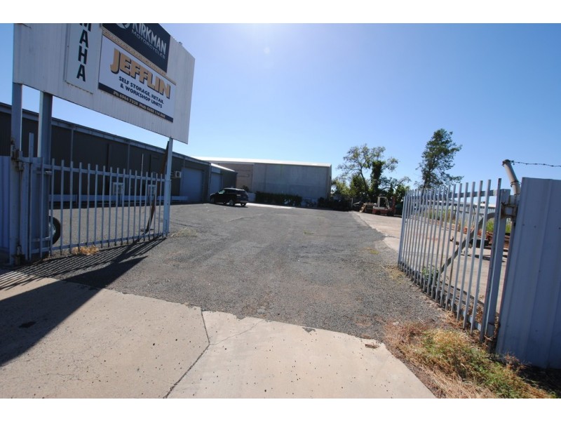188 Wakaden Street, Griffith NSW 2680