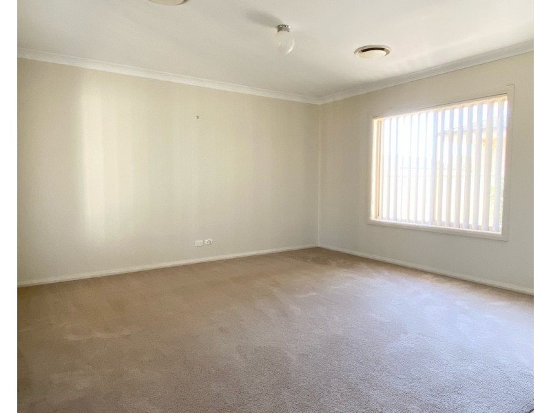 33A Hillam Drive, Griffith NSW 2680