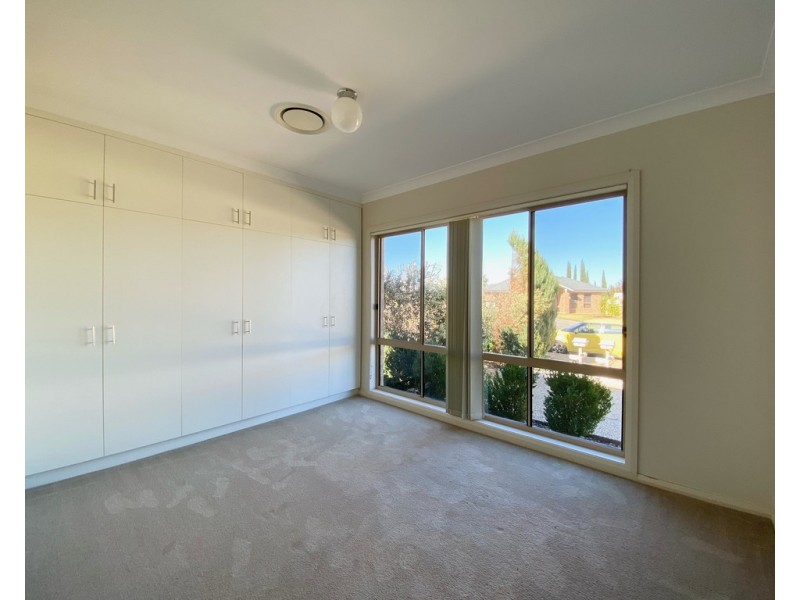 33A Hillam Drive, Griffith NSW 2680