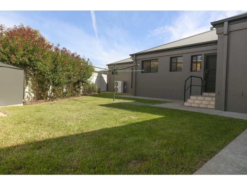 13 Hardwick Street, Griffith NSW 2680