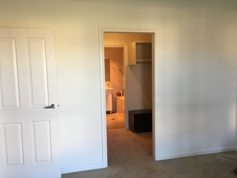 100 Hillam Drive, Griffith NSW 2680