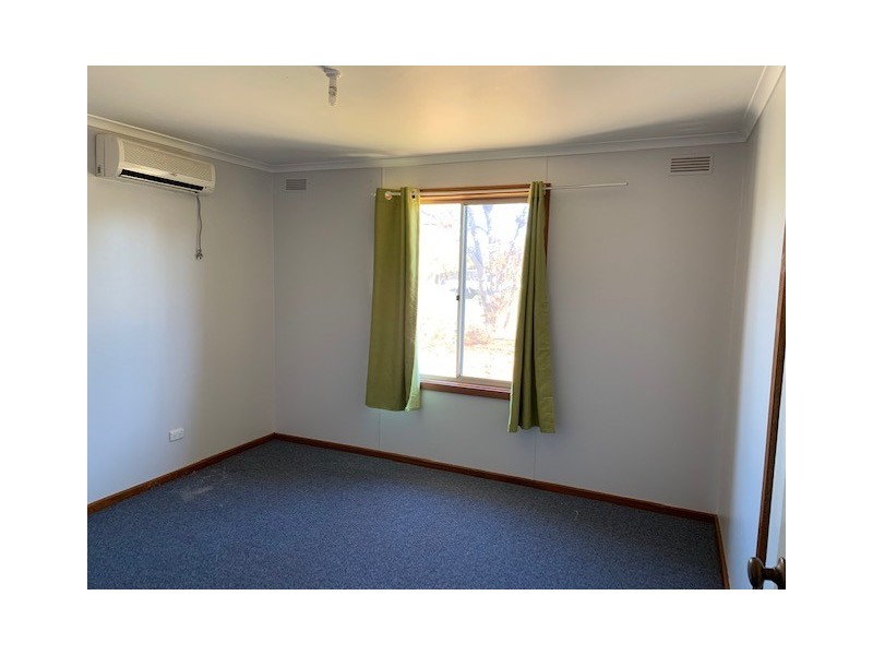 5 Moira street, Goolgowi NSW 2652