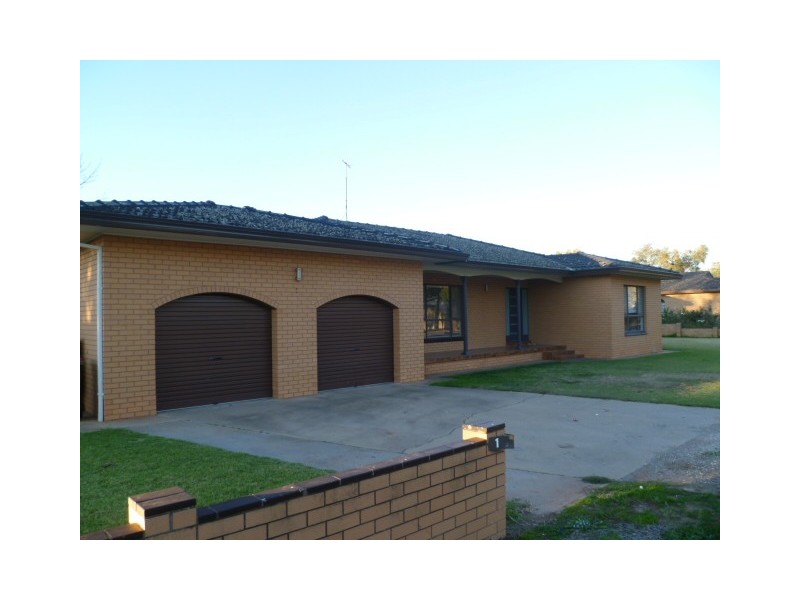 1 Wilga STreet, Griffith NSW 2680