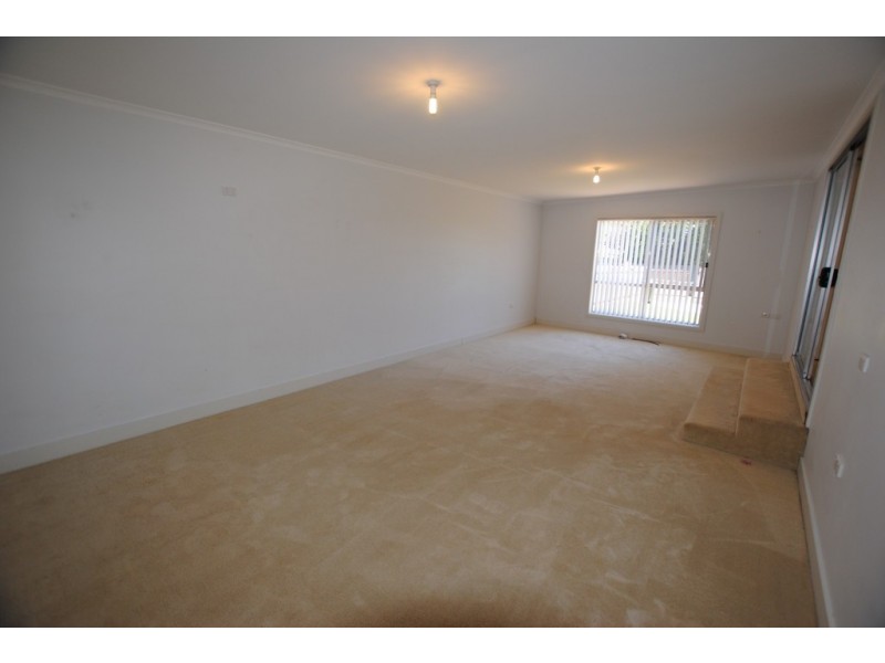 4-6 Kelly Avenue, Griffith NSW 2680