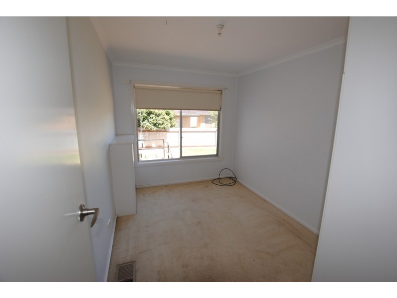 4-6 Kelly Avenue, Griffith NSW 2680