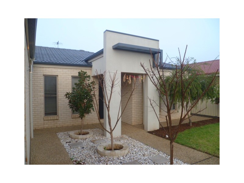 30 Calabria Road, Griffith NSW 2680