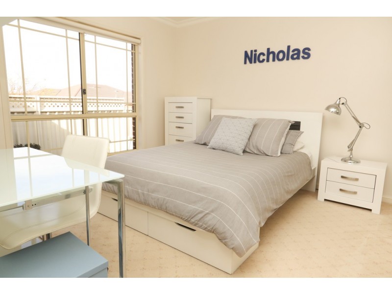 12 Powys Place, Griffith NSW 2680