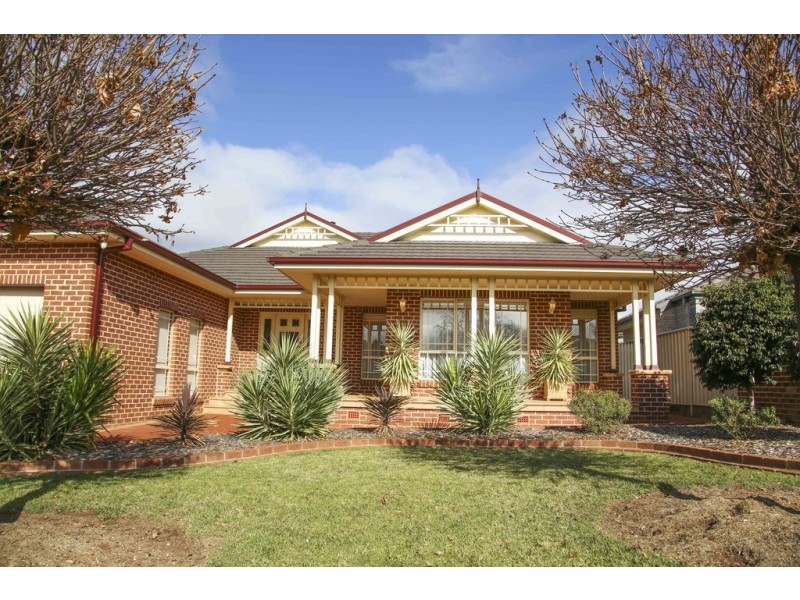 12 Powys Place, Griffith NSW 2680