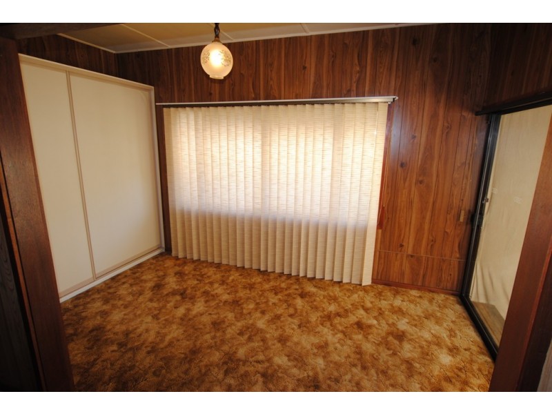 19 Kook Street, Darlington Point NSW 2706