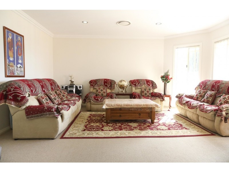 21 Gillmartin Drive, Griffith NSW 2680