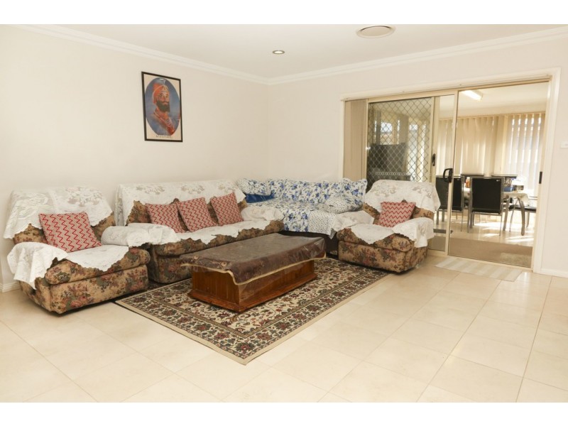 21 Gillmartin Drive, Griffith NSW 2680