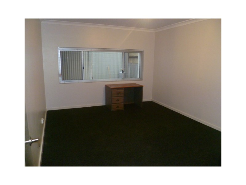 4 / 425-429 BANNA AVENUE, Griffith NSW 2680