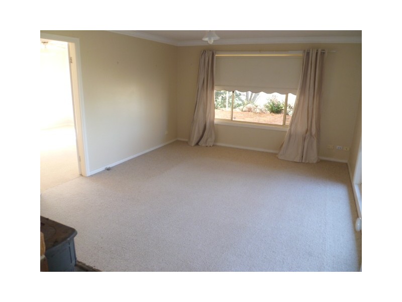 1 Fawcett Drive, Griffith NSW 2680
