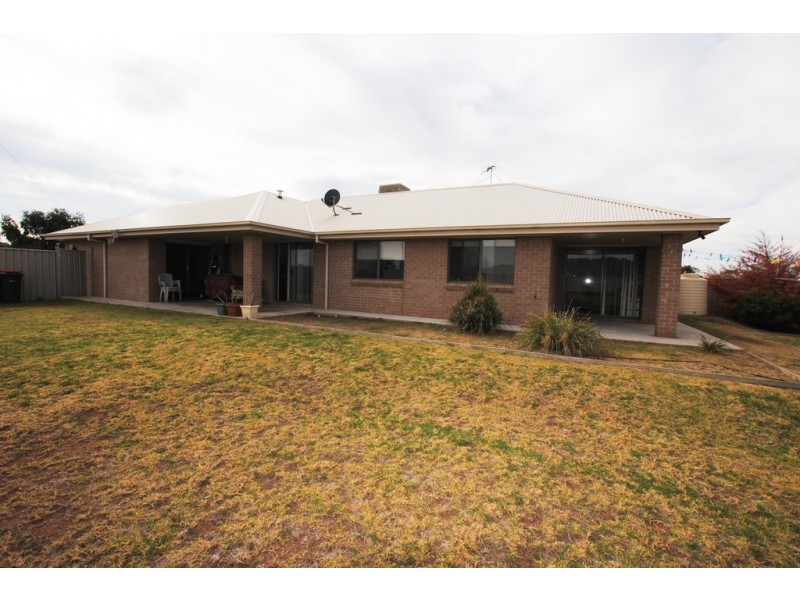 26 Spence Road, Griffith NSW 2680
