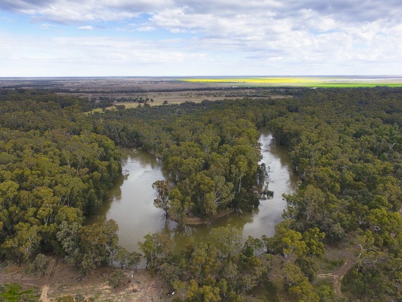 ‘Riverdale’ Murrumbidgee River Road, Carrathool NSW 2711