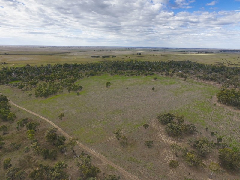 ‘Riverdale’ Murrumbidgee River Road, Carrathool NSW 2711