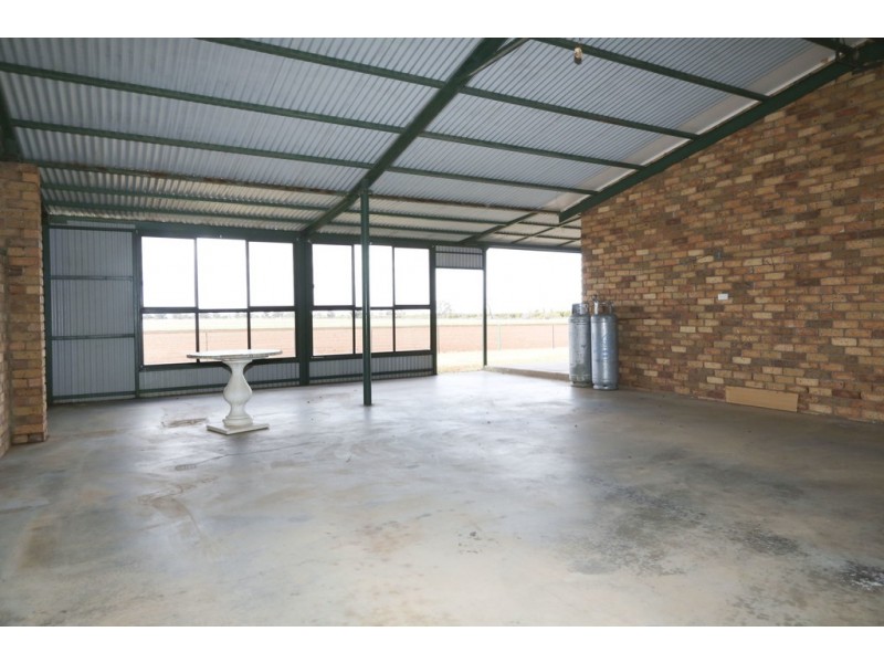 Farm 1653A Rankins Springs Road, Beelbangera NSW 2680