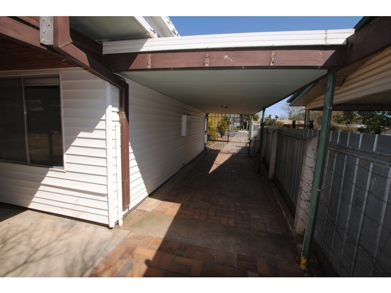 31 Kingfisher Avenue, Coleambally NSW 2707