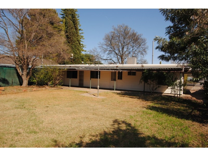 31 Kingfisher Avenue, Coleambally NSW 2707