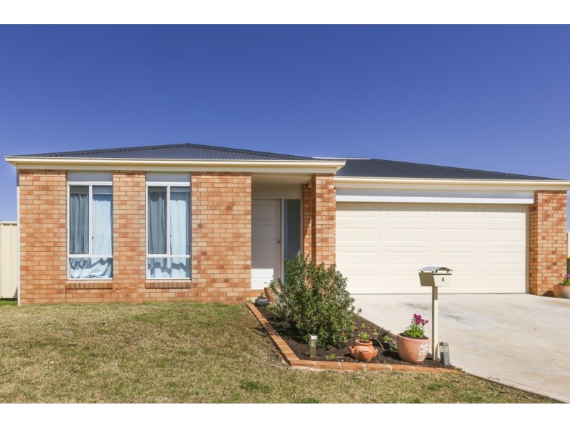 4 Harrison Place, Griffith NSW 2680