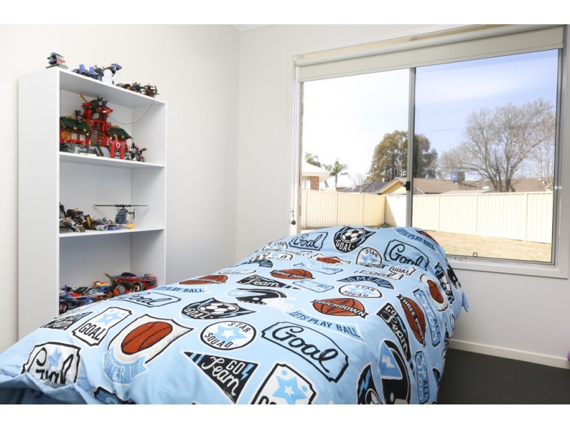 4 Harrison Place, Griffith NSW 2680