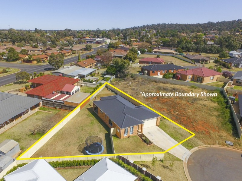 4 Harrison Place, Griffith NSW 2680