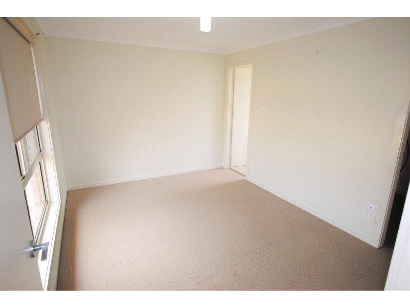 10 Gillmartin Drive, Griffith NSW 2680