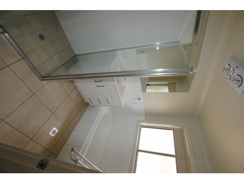 10 Gillmartin Drive, Griffith NSW 2680